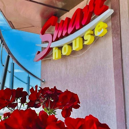 Smarthouse Hotell Costinesti Eksteriør bilde